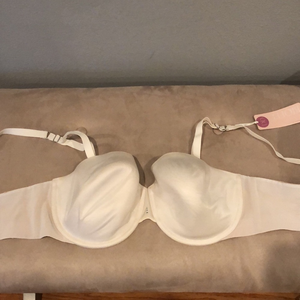 Victoria’s Secret and gap body bras, 38DD